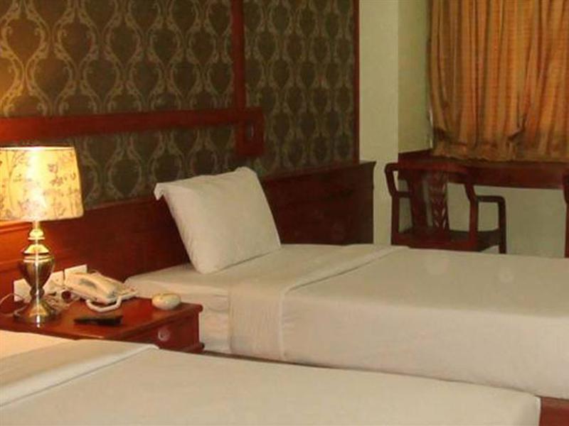 होटल Convenient Park 4*