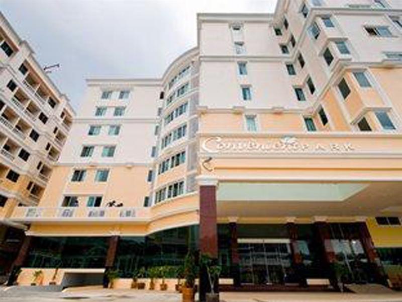 होटल Convenient Park 4*